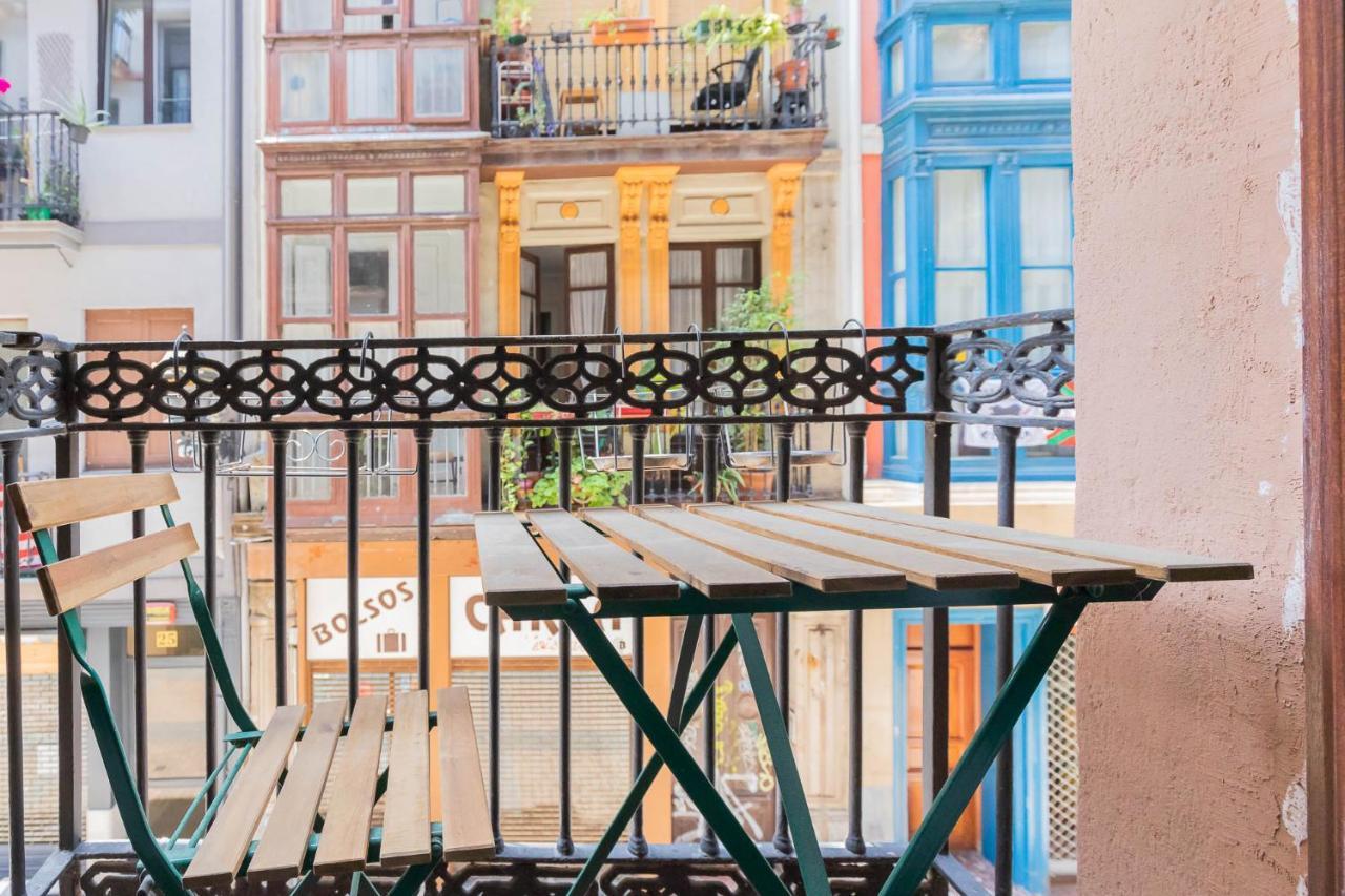 Comfy Old Town Apartment By Next Stop Bilbao Bagian luar foto