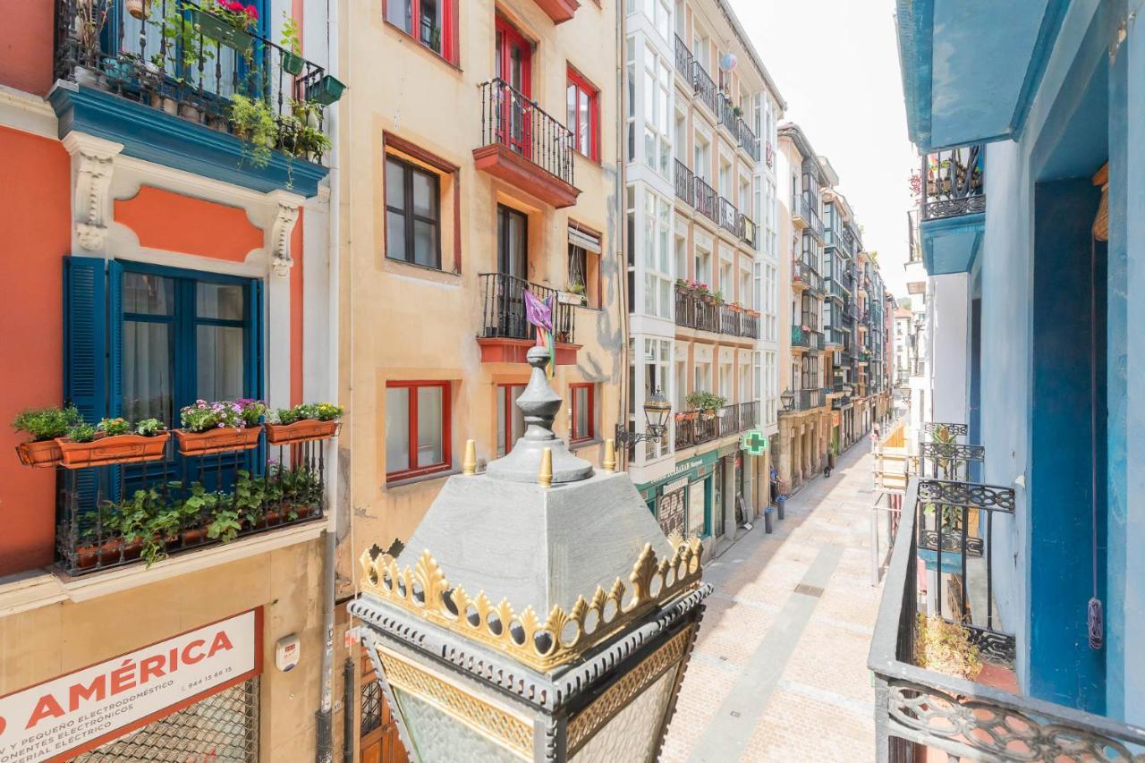 Comfy Old Town Apartment By Next Stop Bilbao Bagian luar foto