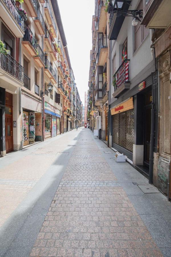 Comfy Old Town Apartment By Next Stop Bilbao Bagian luar foto