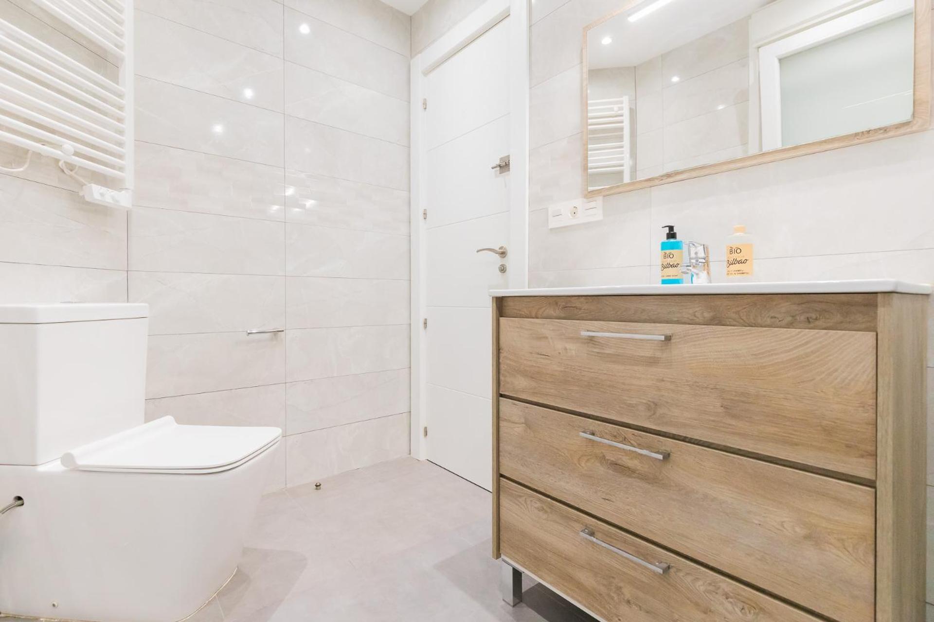 Comfy Old Town Apartment By Next Stop Bilbao Bagian luar foto