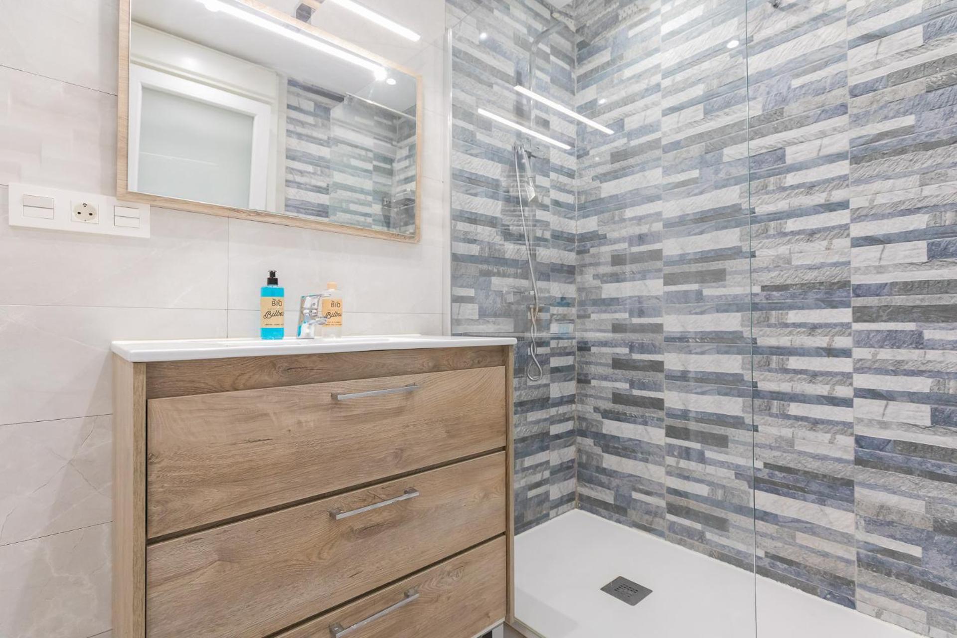 Comfy Old Town Apartment By Next Stop Bilbao Bagian luar foto