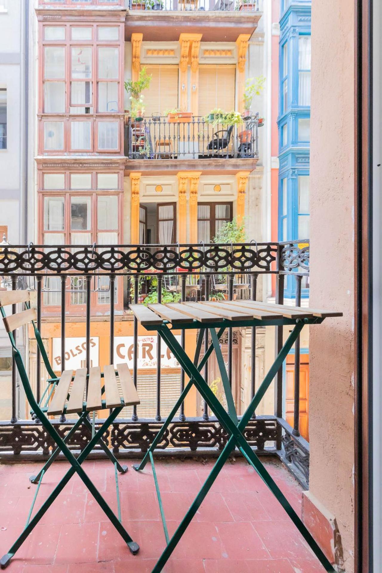 Comfy Old Town Apartment By Next Stop Bilbao Bagian luar foto